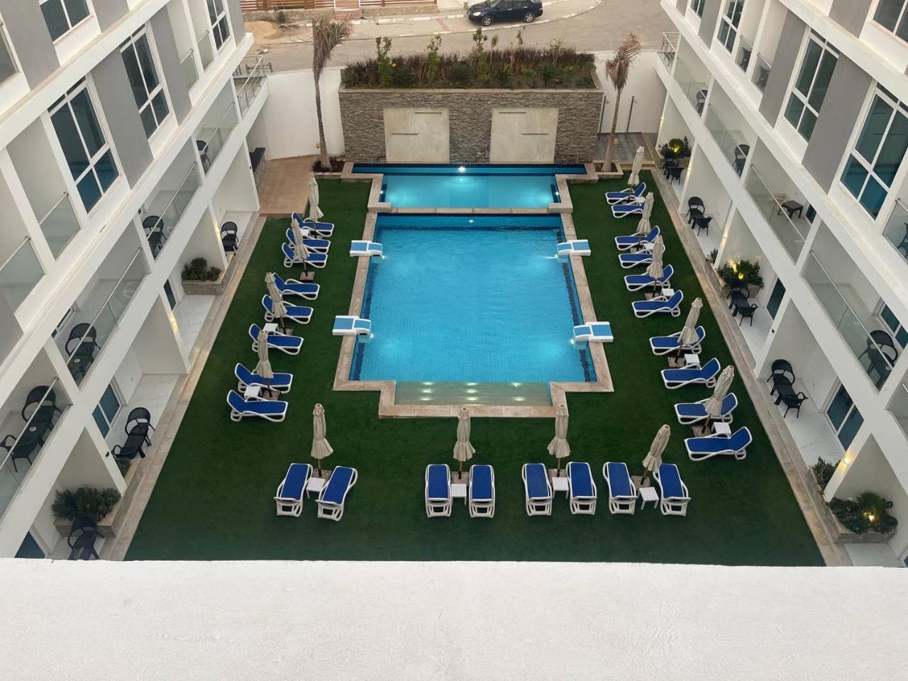Sky Star Free Shuttle To Center Hotel 3*